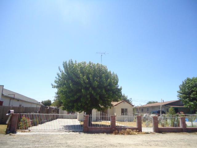 1525 Eureka St, Modesto, CA 95358 photo 1