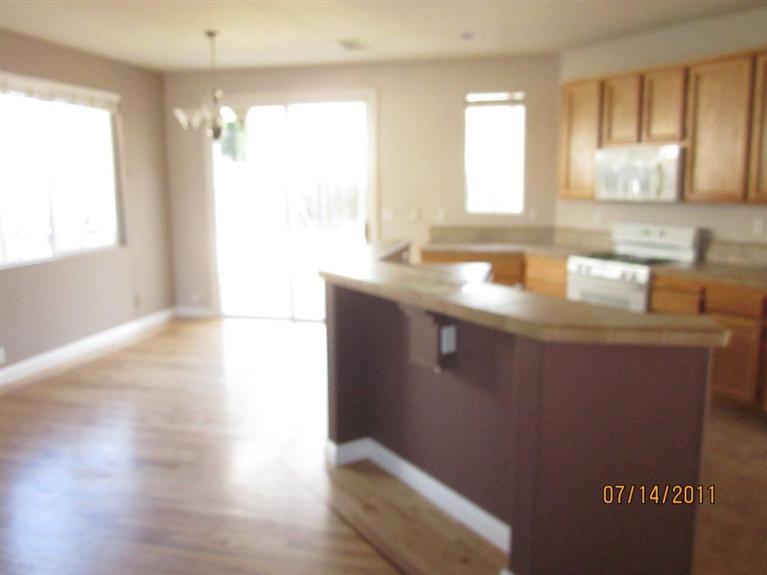 5721 River Birch Pl, Antelope, CA 95843 photo 2