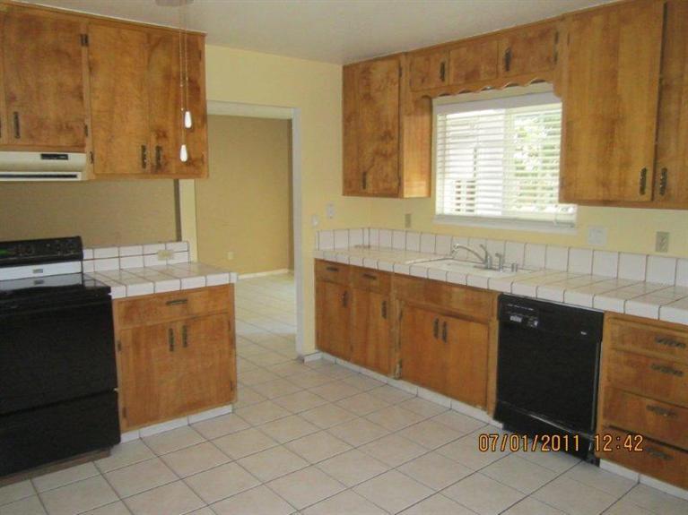 721 Crippen Ave, Modesto, CA 95351 photo 5