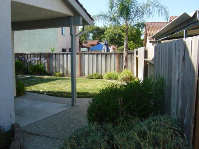 2416 Greenacre Ln, Modesto, CA 95355 photo 11
