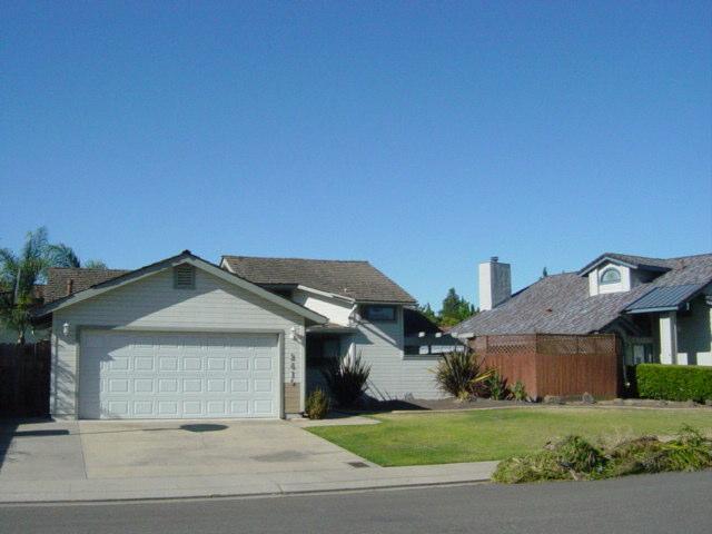 2416 Greenacre Ln, Modesto, CA 95355 photo 1