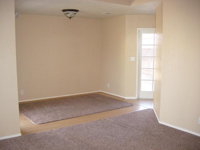 2416 Greenacre Ln, Modesto, CA 95355 photo 5