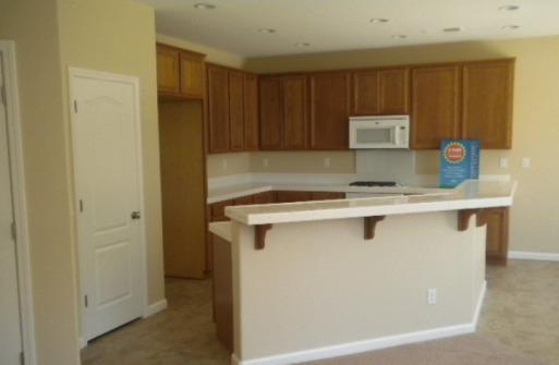 388 Crescent Moon Dr, Lathrop, CA 95330 photo 4
