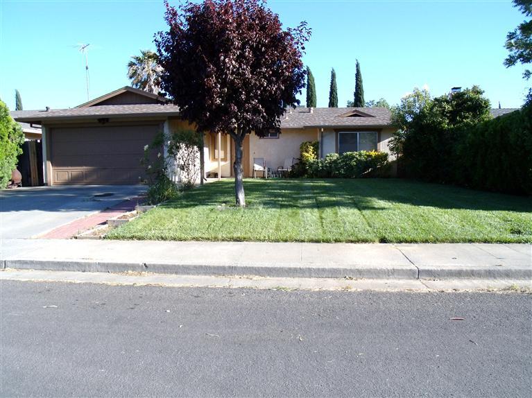 1022 Kennedy Dr, Winters, CA 95694 photo 1