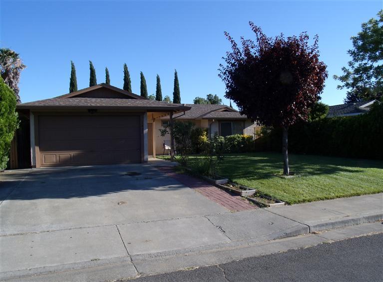 1022 Kennedy Dr, Winters, CA 95694 photo 3