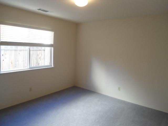 755 Wren Ct, Merced, CA 95340 photo 8