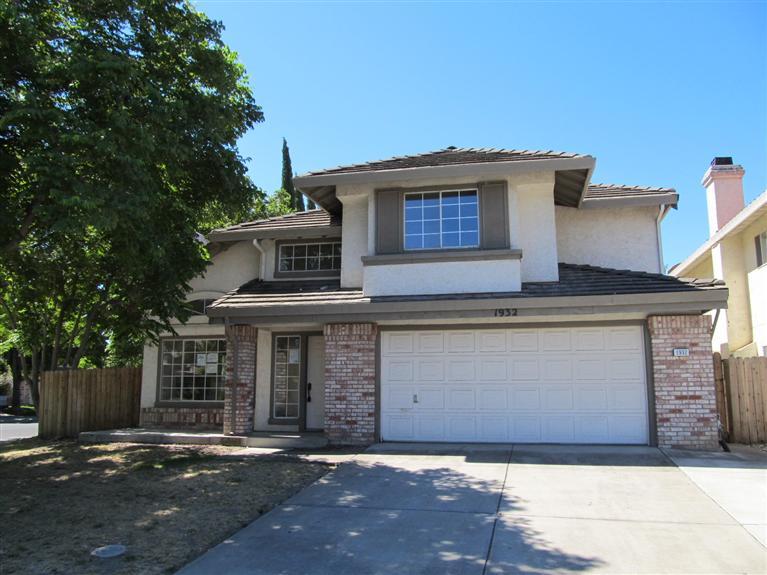 1932 Cactus St, Tracy, CA 95376 photo 1