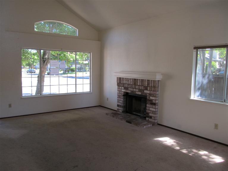 1932 Cactus St, Tracy, CA 95376 photo 3