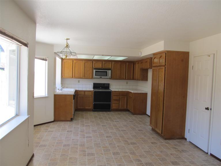 1932 Cactus St, Tracy, CA 95376 photo 5