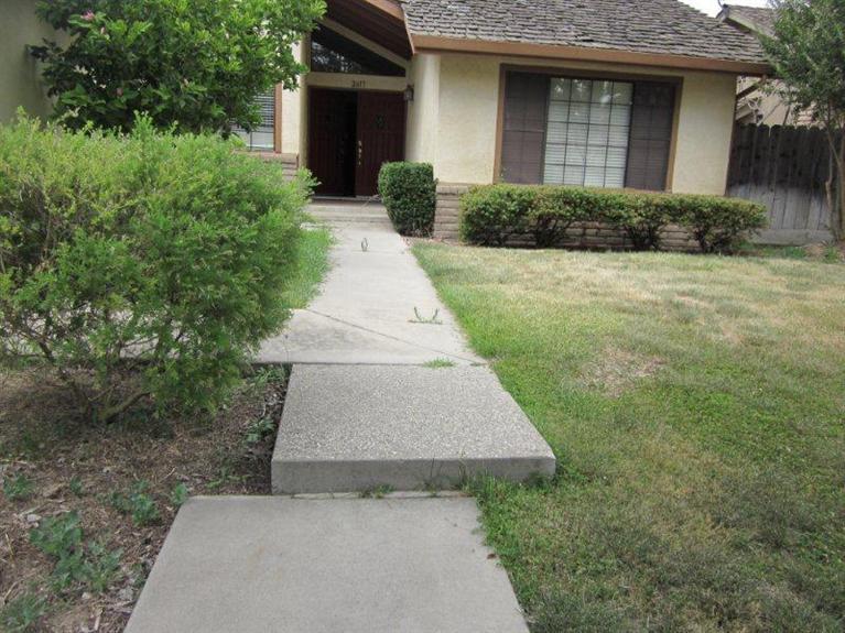 2617 Mill Oak Dr, Modesto, CA 95355 photo 2