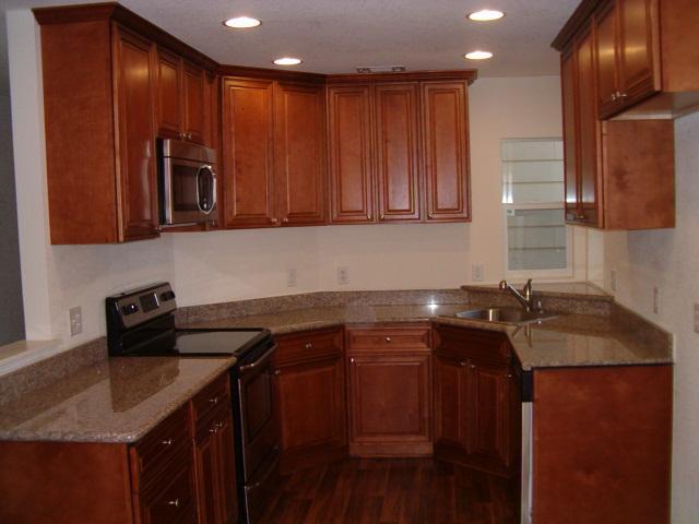 452 Cedar Ct, Lodi, CA 95240 photo 2