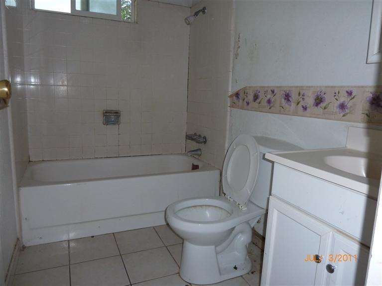 662 W 10th St, Merced, CA 95341 photo 8