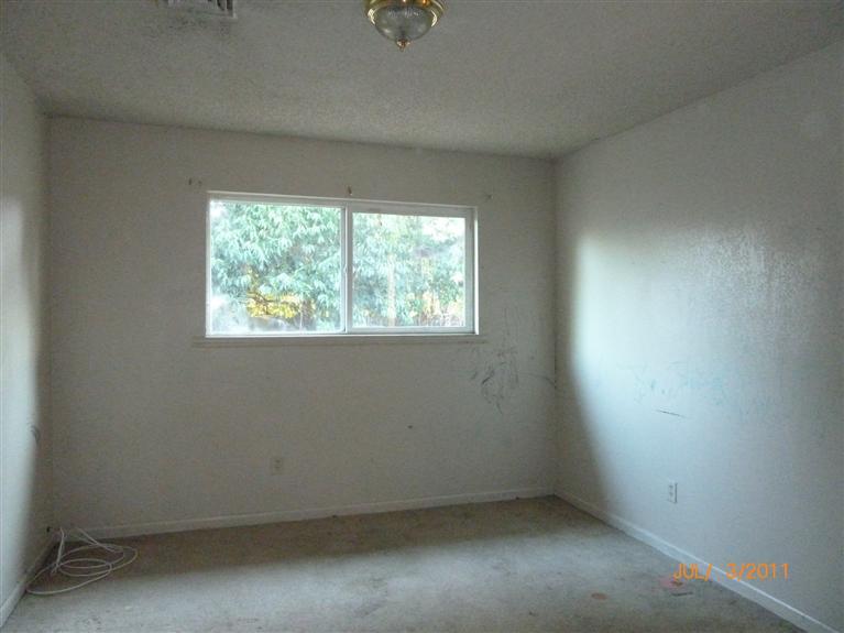 662 W 10th St, Merced, CA 95341 photo 5