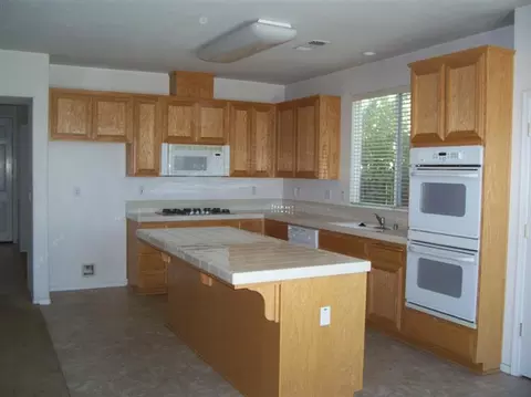 520 Vasconcellos Ave, Manteca, CA 95336 photo 3