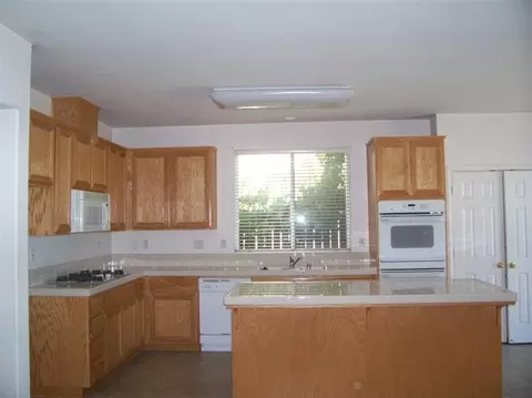 520 Vasconcellos Ave, Manteca, CA 95336 photo 4