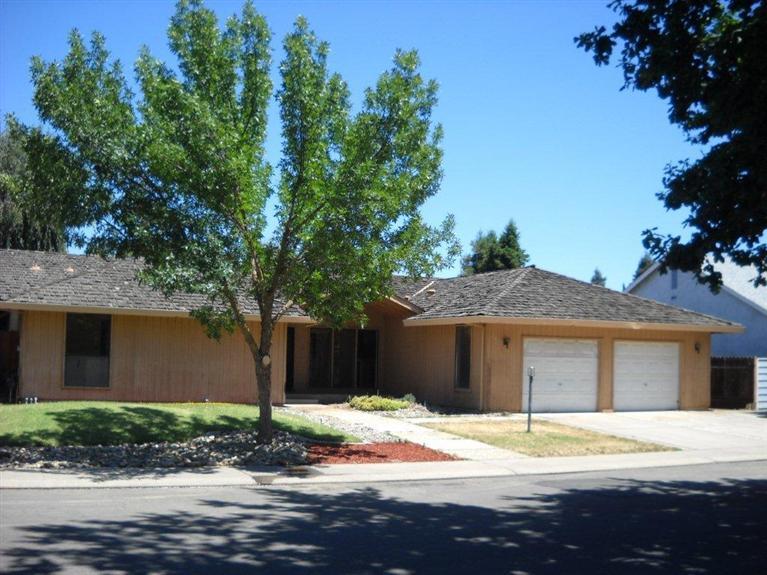 2417 Naas Ct, Modesto, CA 95358 photo 2