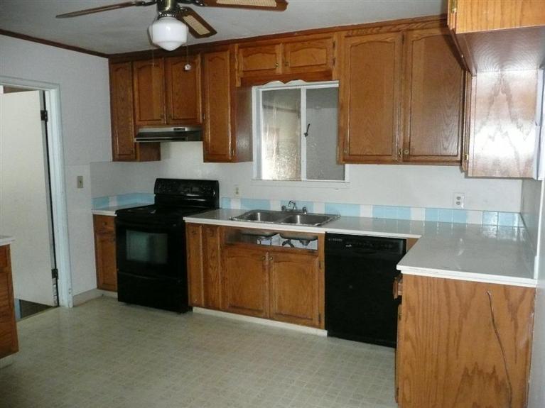 2301 Charlotte Ave, Ceres, CA 95307 photo 2