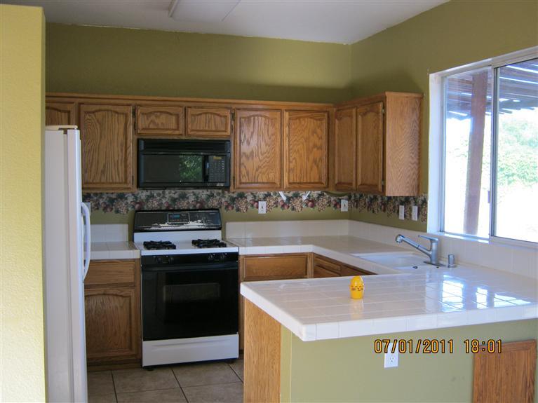 936 Bateman Ct, Galt, CA 95632 photo 2