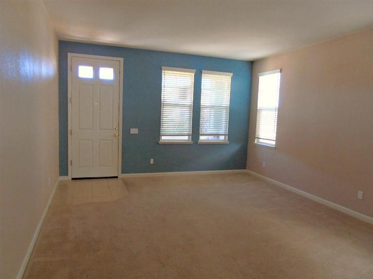 2754 Ancestry St, Manteca, CA 95337 photo 2