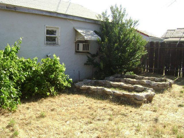 434 E Vine St, Lodi, CA 95240 photo 3