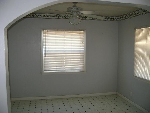 434 E Vine St, Lodi, CA 95240 photo 6