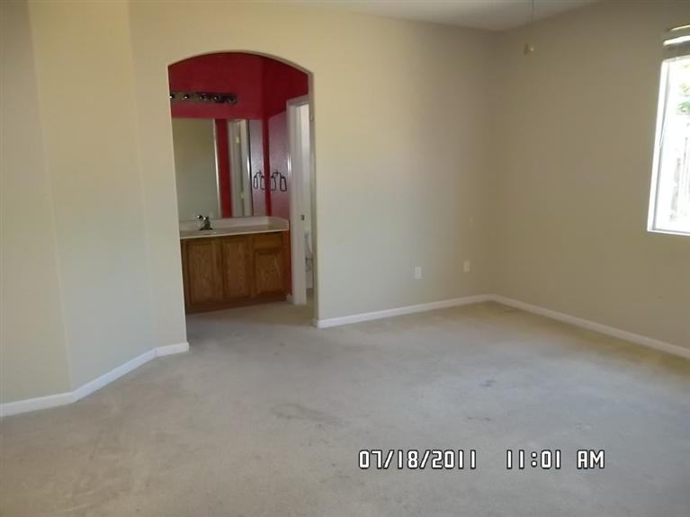 8229 Windmill Oaks Pl, Antelope, CA 95843 photo 11