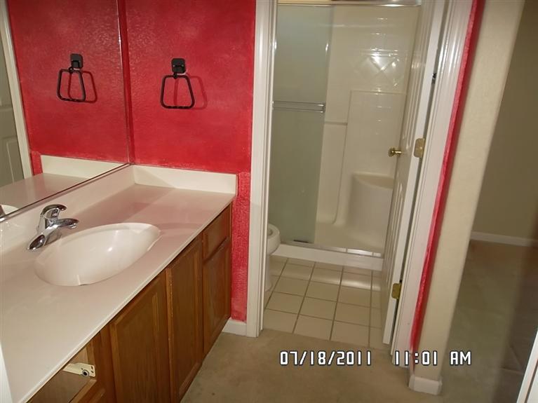 8229 Windmill Oaks Pl, Antelope, CA 95843 photo 12