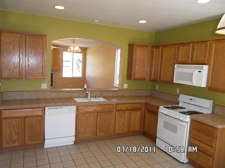 8229 Windmill Oaks Pl, Antelope, CA 95843 photo 4