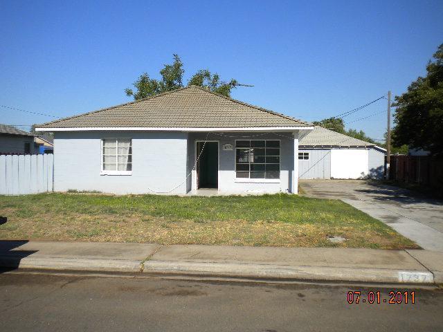 1737 Gene Rd, Ceres, CA 95307 photo 1