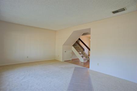 5131 Gibbons Dr, Carmichael, CA 95608 photo 3