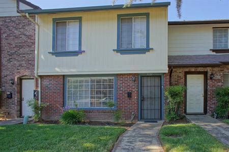 5131 Gibbons Dr, Carmichael, CA 95608 photo 2