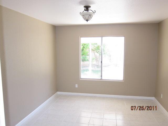 825 Cathedral Ln, Modesto, CA 95351 photo 5