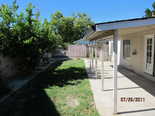 825 Cathedral Ln, Modesto, CA 95351 photo 11