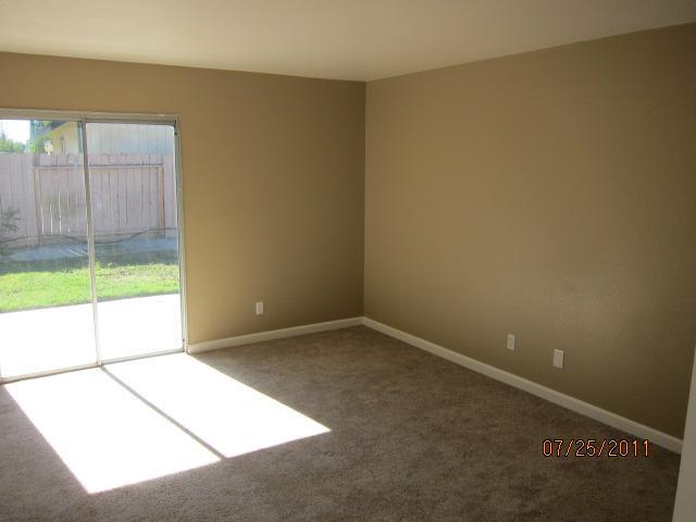 825 Cathedral Ln, Modesto, CA 95351 photo 7