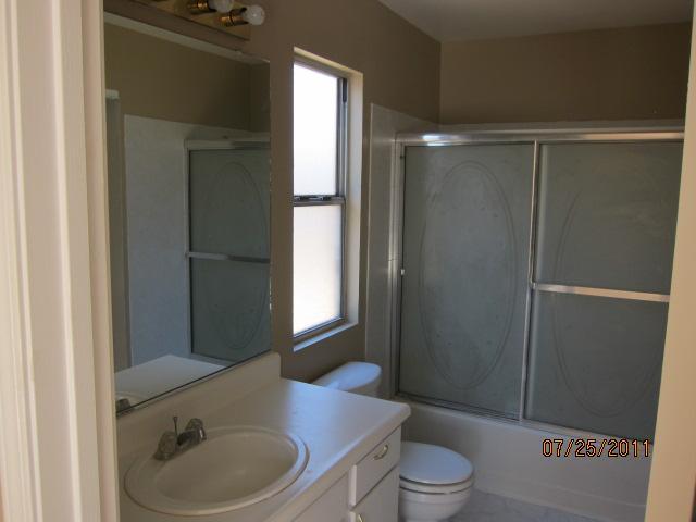 825 Cathedral Ln, Modesto, CA 95351 photo 8