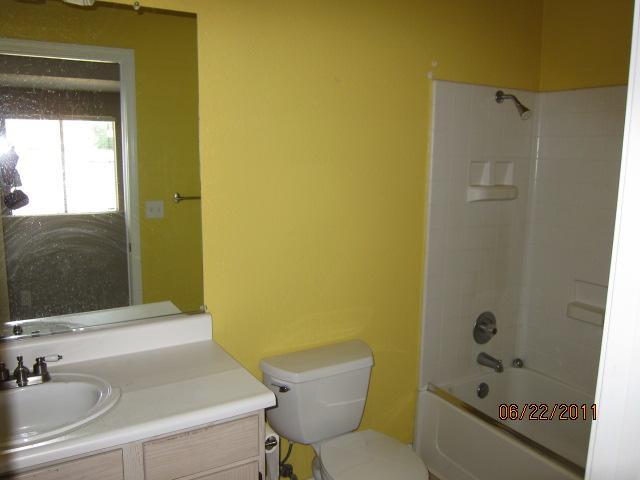 832 Cathedral Ln, Modesto, CA 95351 photo 7