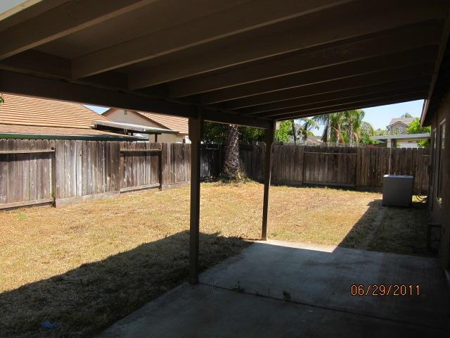 832 Cathedral Ln, Modesto, CA 95351 photo 11