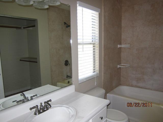 832 Cathedral Ln, Modesto, CA 95351 photo 10