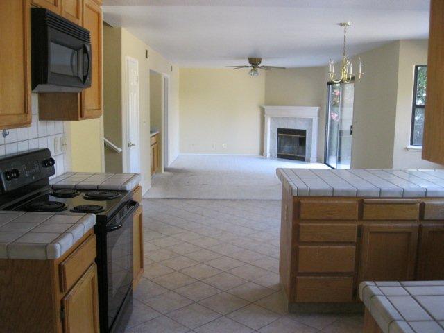 724 Kinshire Way, Patterson, CA 95363 photo 3