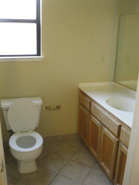 724 Kinshire Way, Patterson, CA 95363 photo 6