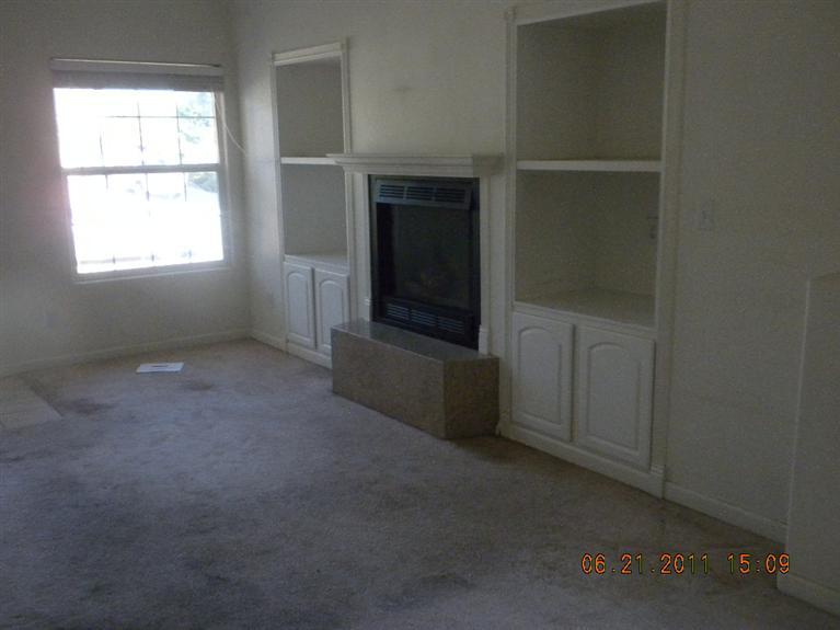 1025 Jayhawk Way, Modesto, CA 95358 photo 4