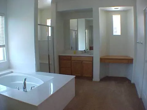 1271 Manley Dr, Tracy, CA 95377 photo 8