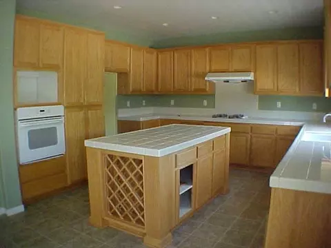 1271 Manley Dr, Tracy, CA 95377 photo 4