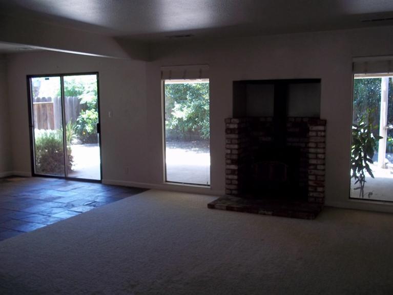 2536 Black Walnut Dr, Modesto, CA 95355 photo 2