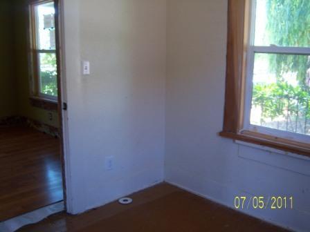 329 E Vine St, Lodi, CA 95240 photo 4