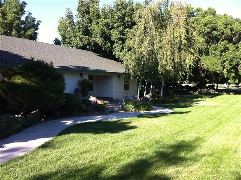 3267 Ladd Rd, Modesto, CA 95356 photo 1