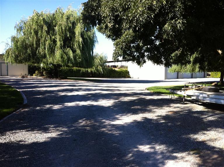 3267 Ladd Rd, Modesto, CA 95356 photo 2