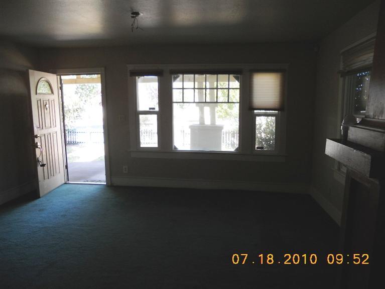 514 7th St, Gustine, CA 95322 photo 2