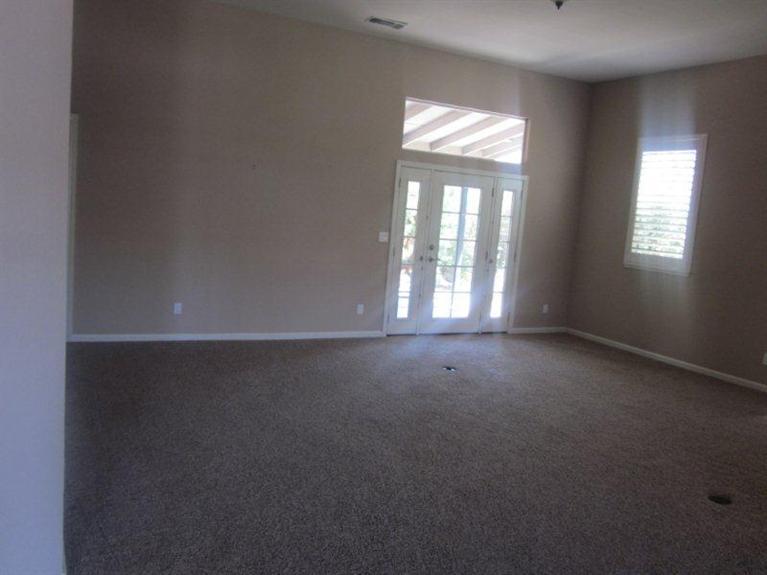 2660 Hogan Dr, Turlock, CA 95382 photo 3