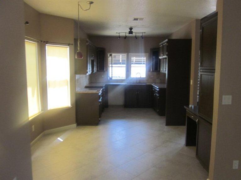 2660 Hogan Dr, Turlock, CA 95382 photo 5